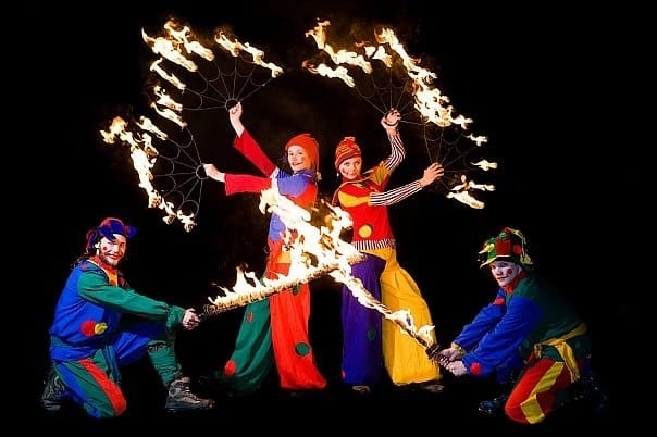 Скоморохи
